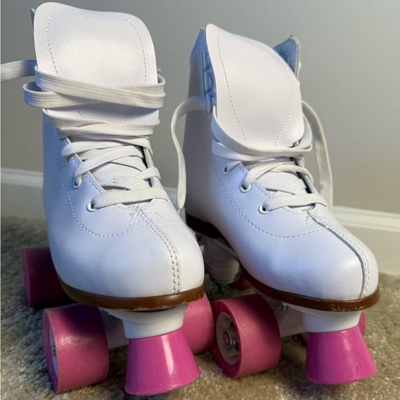 CHICAGO ROLLER SKATES YOUTH SIZE 3 - Picture 1 of 10